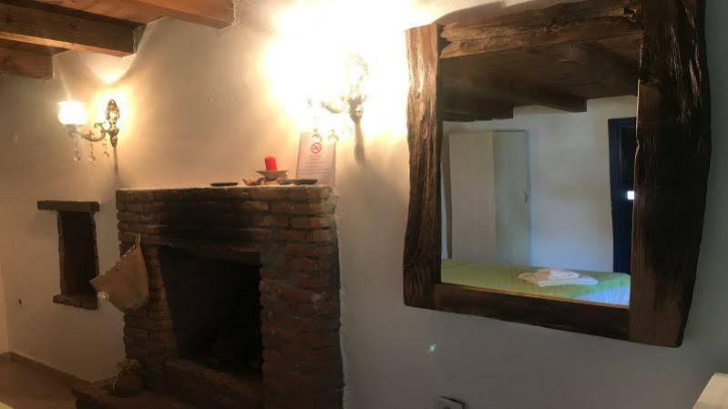 Madam Eleni Hotel Bozcaada Bagian luar foto